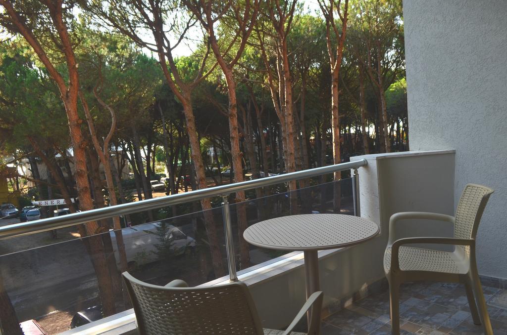 Rezidenca Kalter Durres Appartement Golem  Buitenkant foto