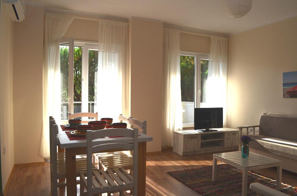 Rezidenca Kalter Durres Appartement Golem  Buitenkant foto