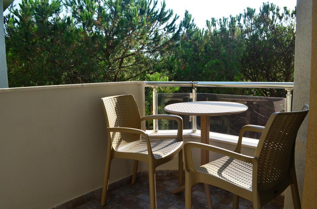 Rezidenca Kalter Durres Appartement Golem  Buitenkant foto