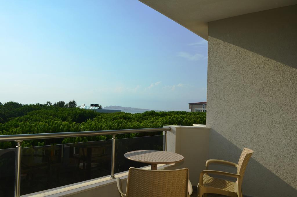 Rezidenca Kalter Durres Appartement Golem  Buitenkant foto
