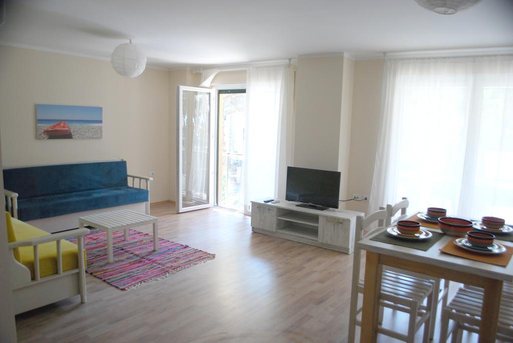Rezidenca Kalter Durres Appartement Golem  Buitenkant foto