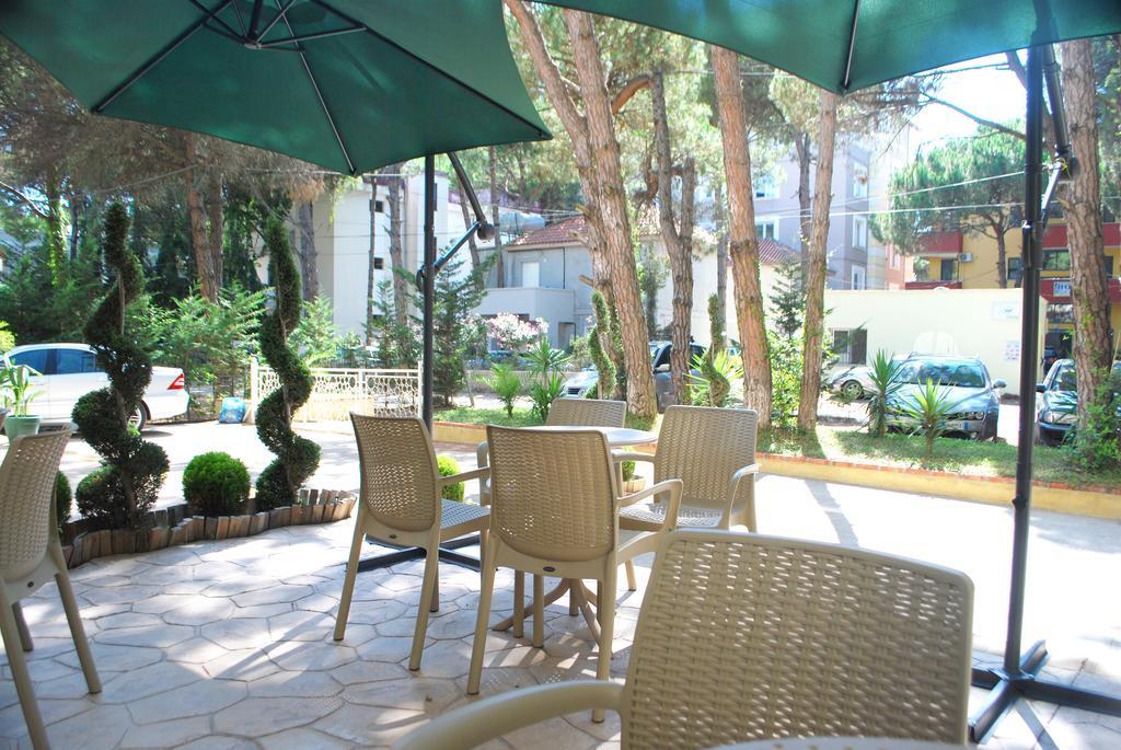 Rezidenca Kalter Durres Appartement Golem  Buitenkant foto
