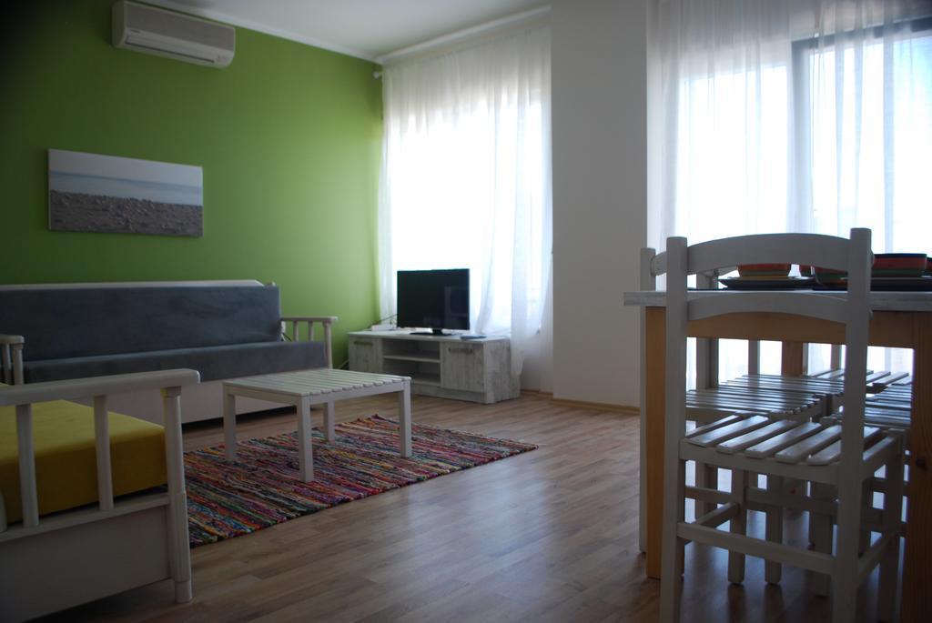 Rezidenca Kalter Durres Appartement Golem  Buitenkant foto